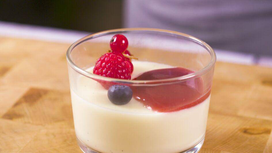 Panna cotta aux baies - Recette Poêles et Casseroles | Tefal