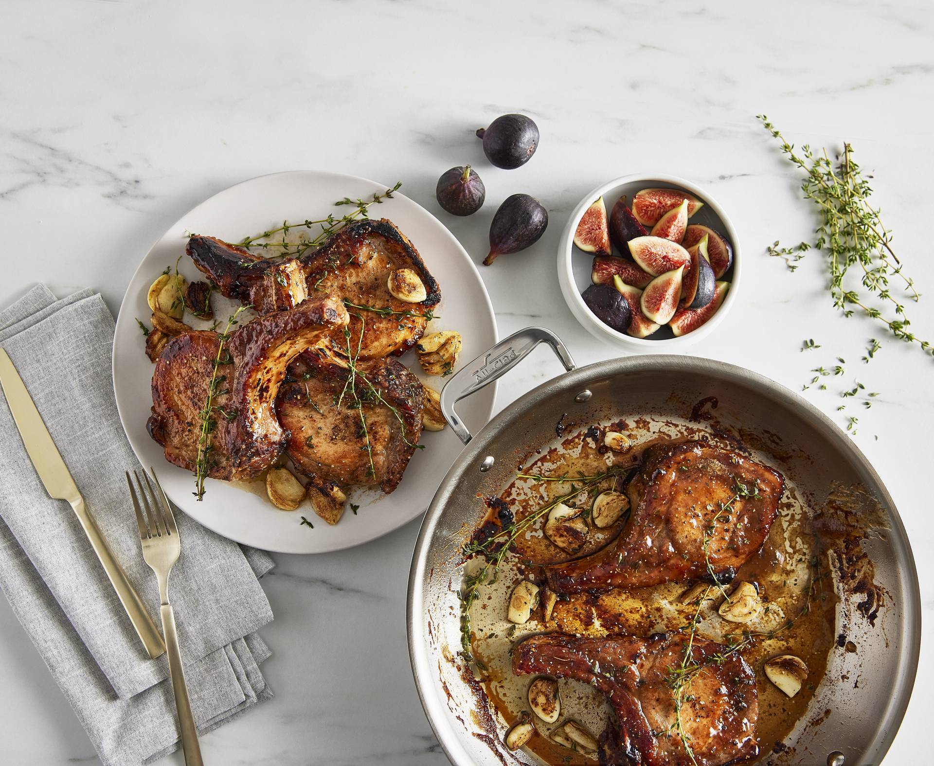 Côtes de porc sauce tomate au basilic - Recepten undefined | Tefal