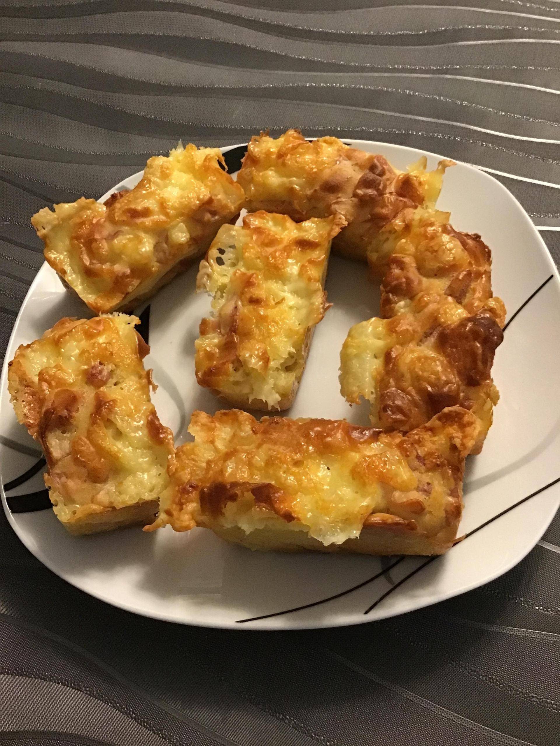 Mini cake jambon fumé, lardons, raclette - Recepten Cake Factory | Tefal