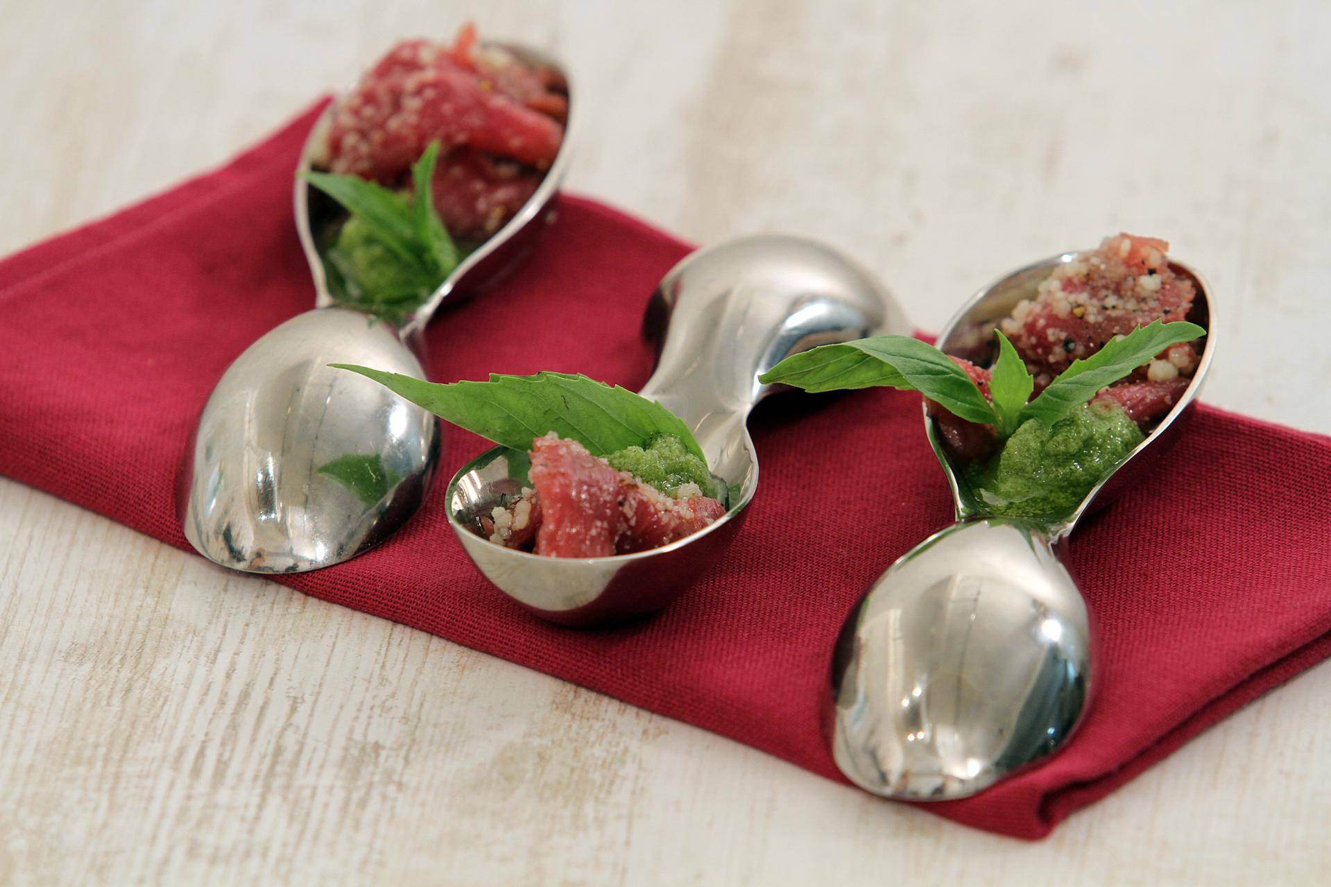 Gelée de pesto, carpaccio de boeuf mariné - Recepten undefined | Tefal