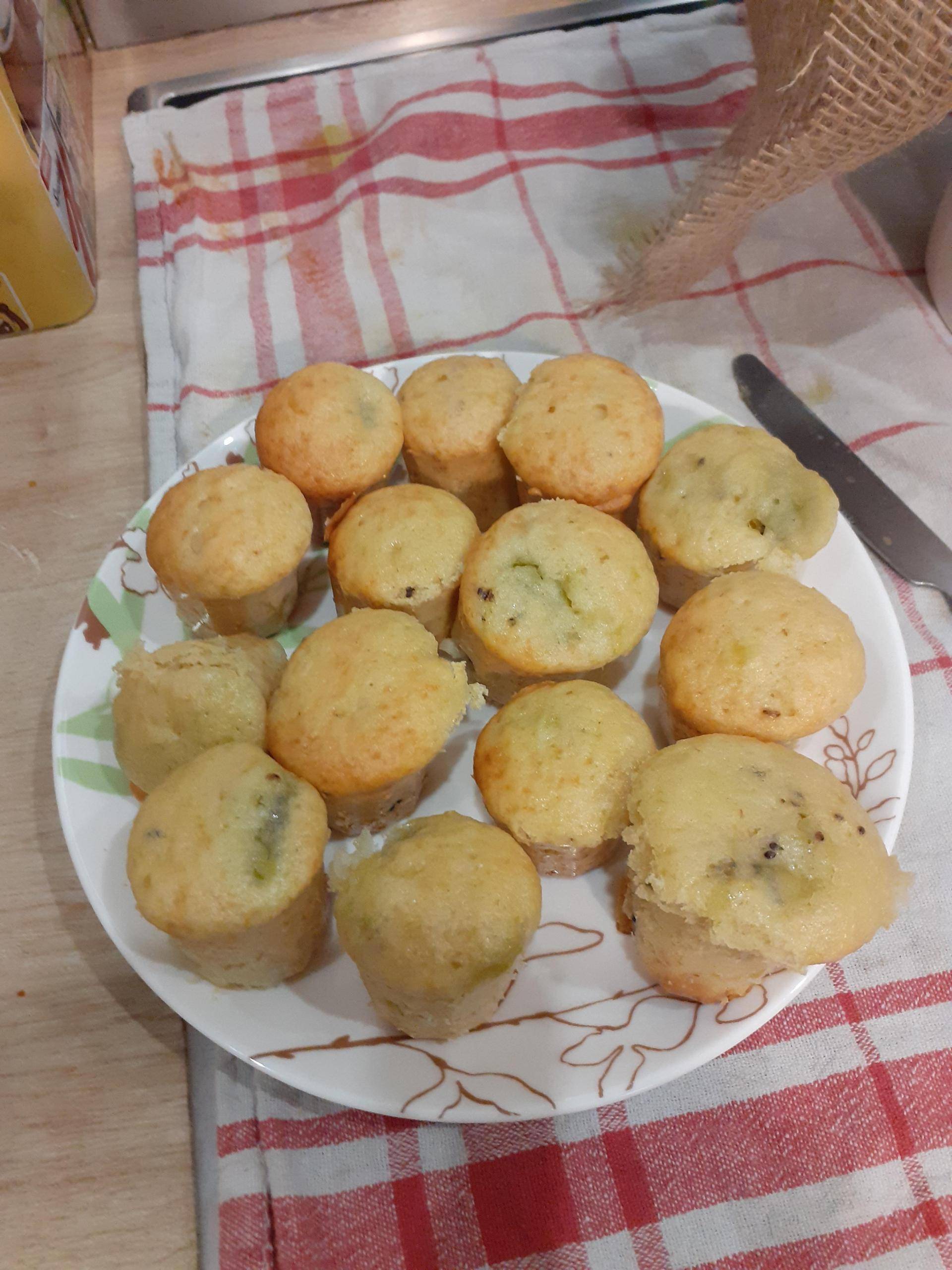 Canneles aux kiwi - Recepten Cake Factory | Tefal