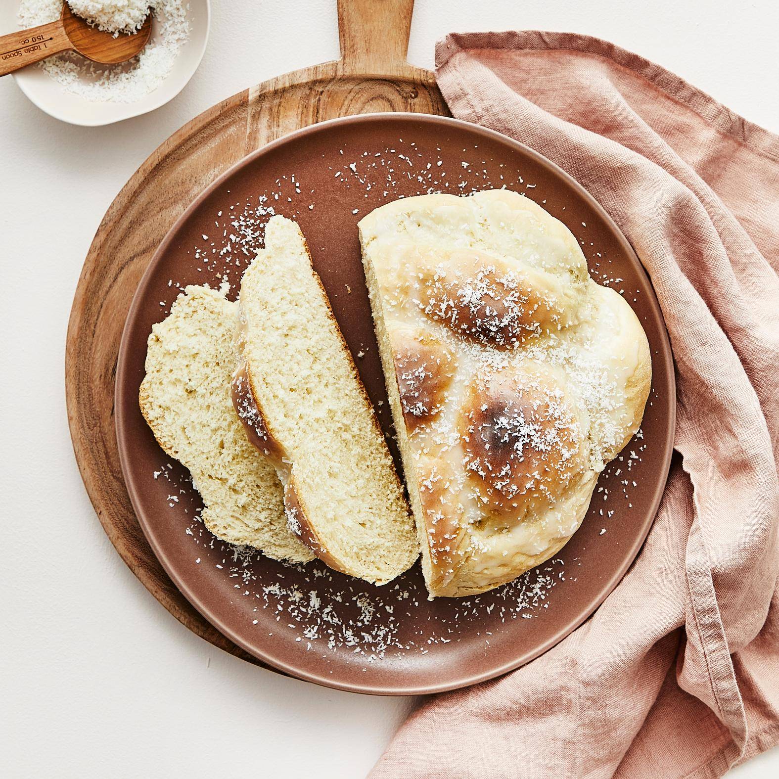 Brioche couronne à l'eau de coco - Recette Cake Factory | Tefal