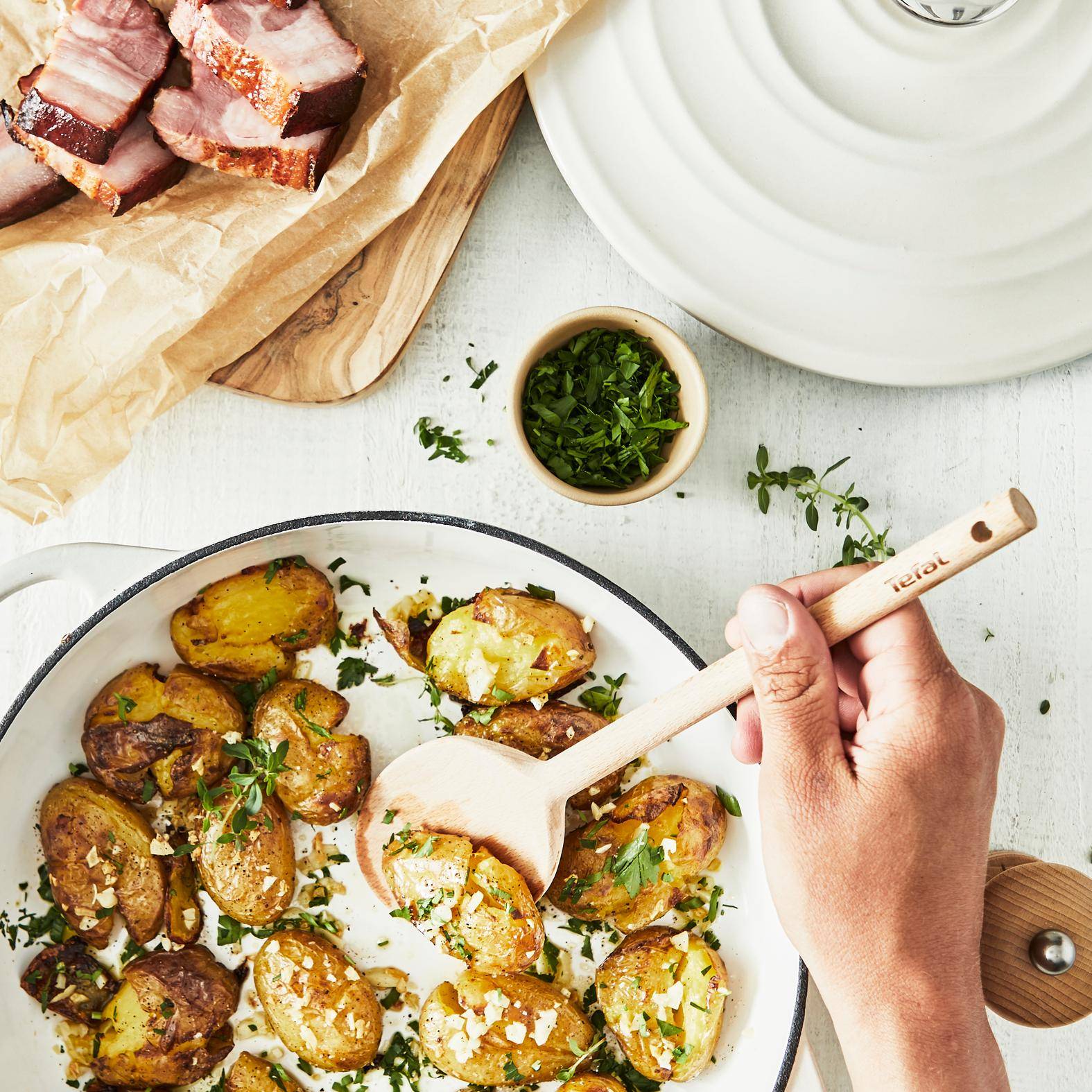 Pommes de terre crispy écrasées - Recette Poêles et Casseroles | Tefal