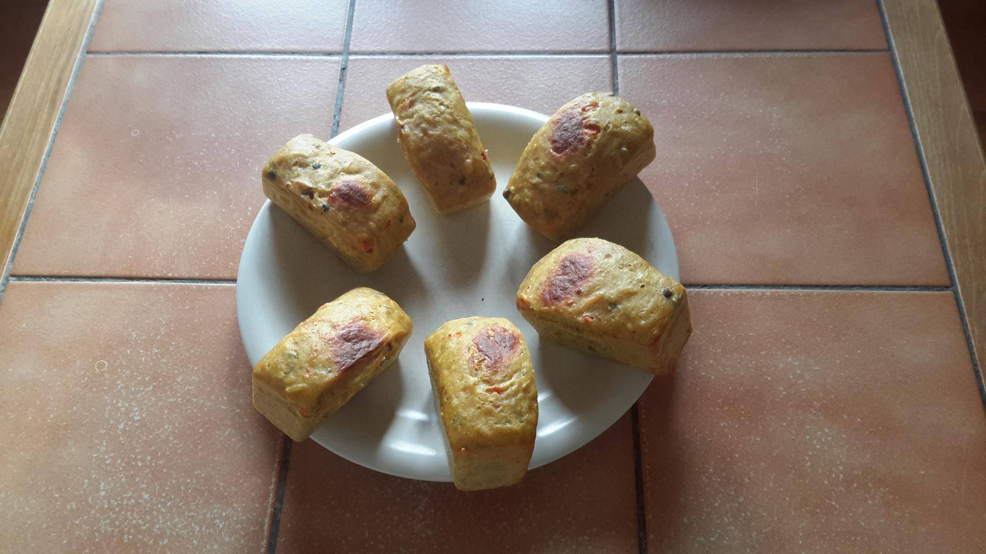 Cake aux gruyère râpé thon macédoine Colombo - Recepten Cake Factory | Tefal