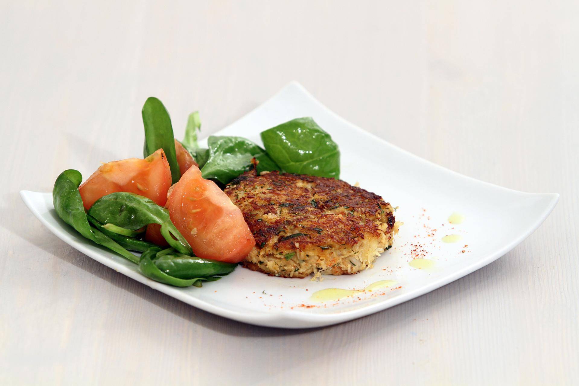 Crabe cake et sa salade de tomates - Recepten Balance de cuisine | Tefal