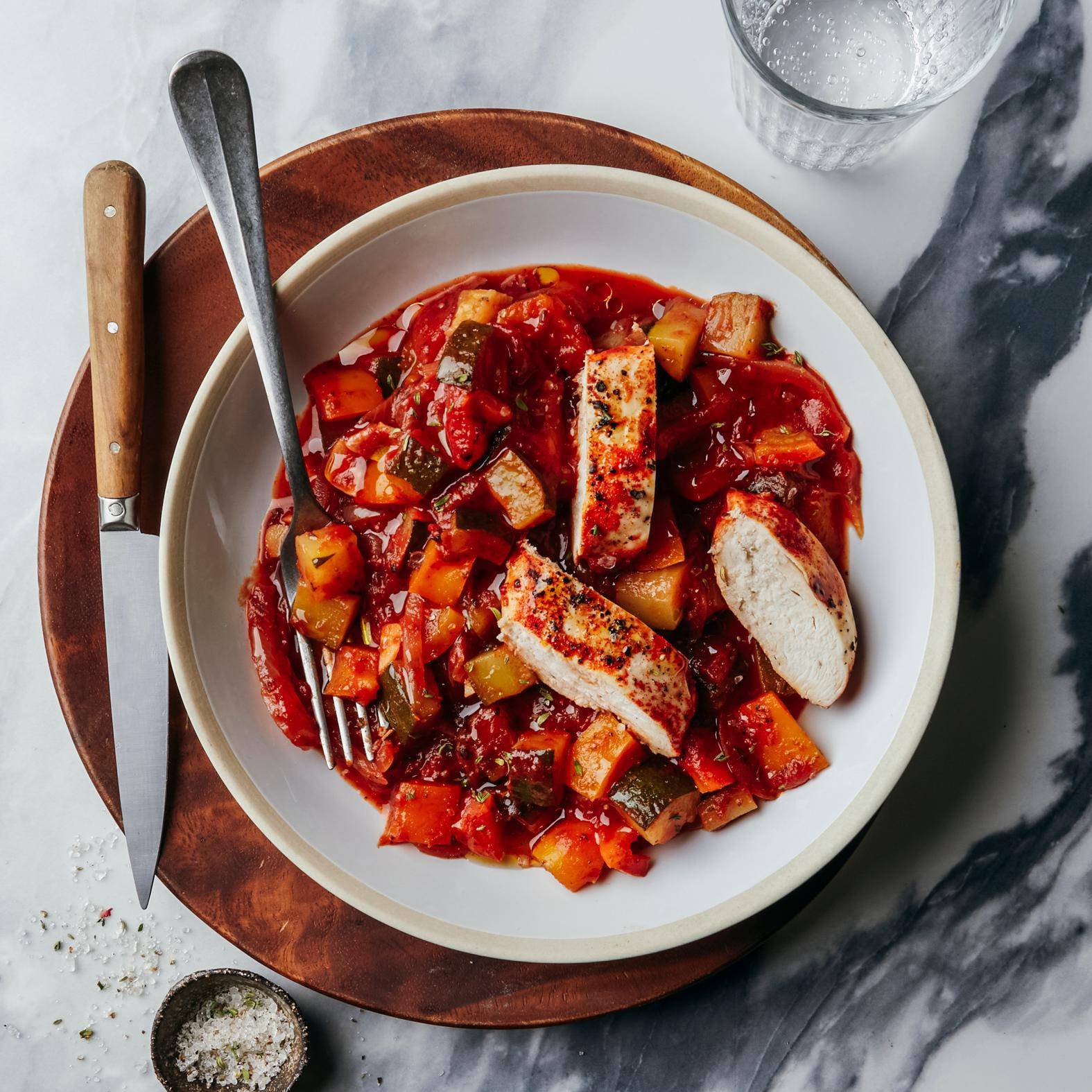 Gebakken kippenborst met zomerse groenten - Recepten OptiGrill 2in1 | Tefal