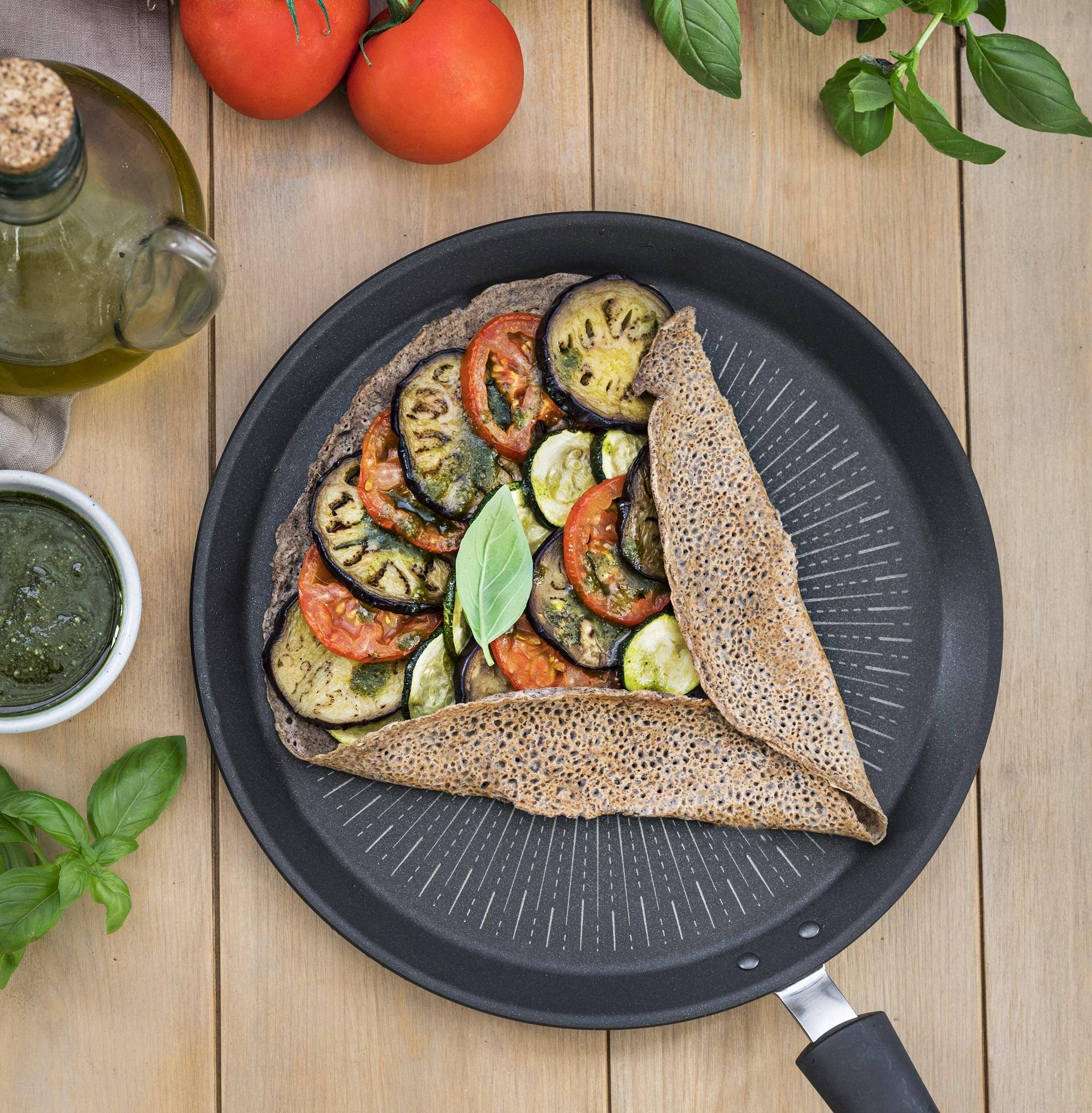 Galette de sarrasin façon tian et pesto vert - Recette Poêles et Casseroles | Tefal