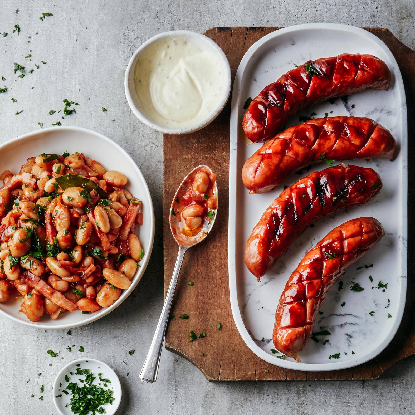 Saucisses grillées et haricots à l'anglaise - Recepten OptiGrill 4in1 | Tefal