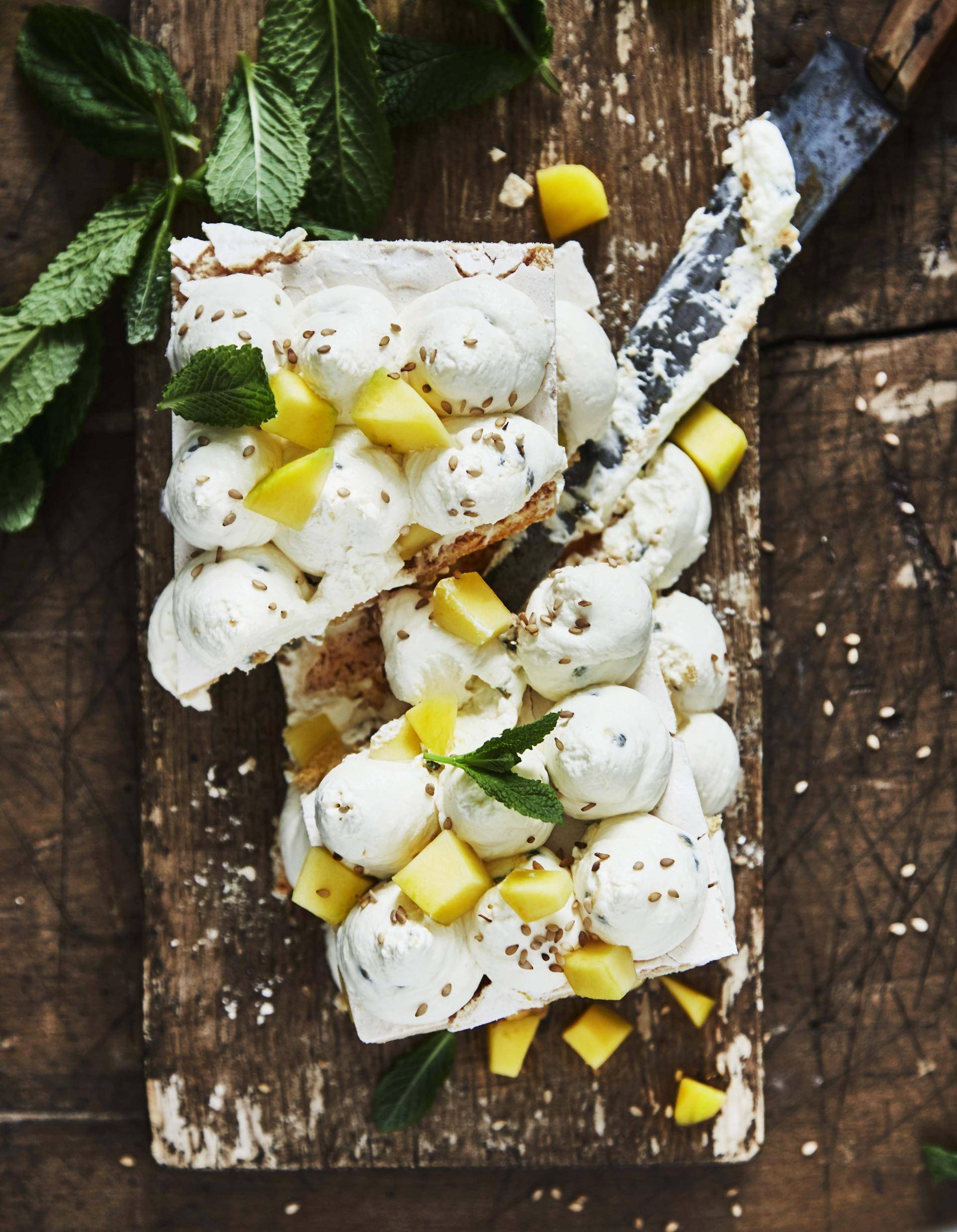 Meringues met mango en passievrucht - Recepten Cake Factory | Tefal