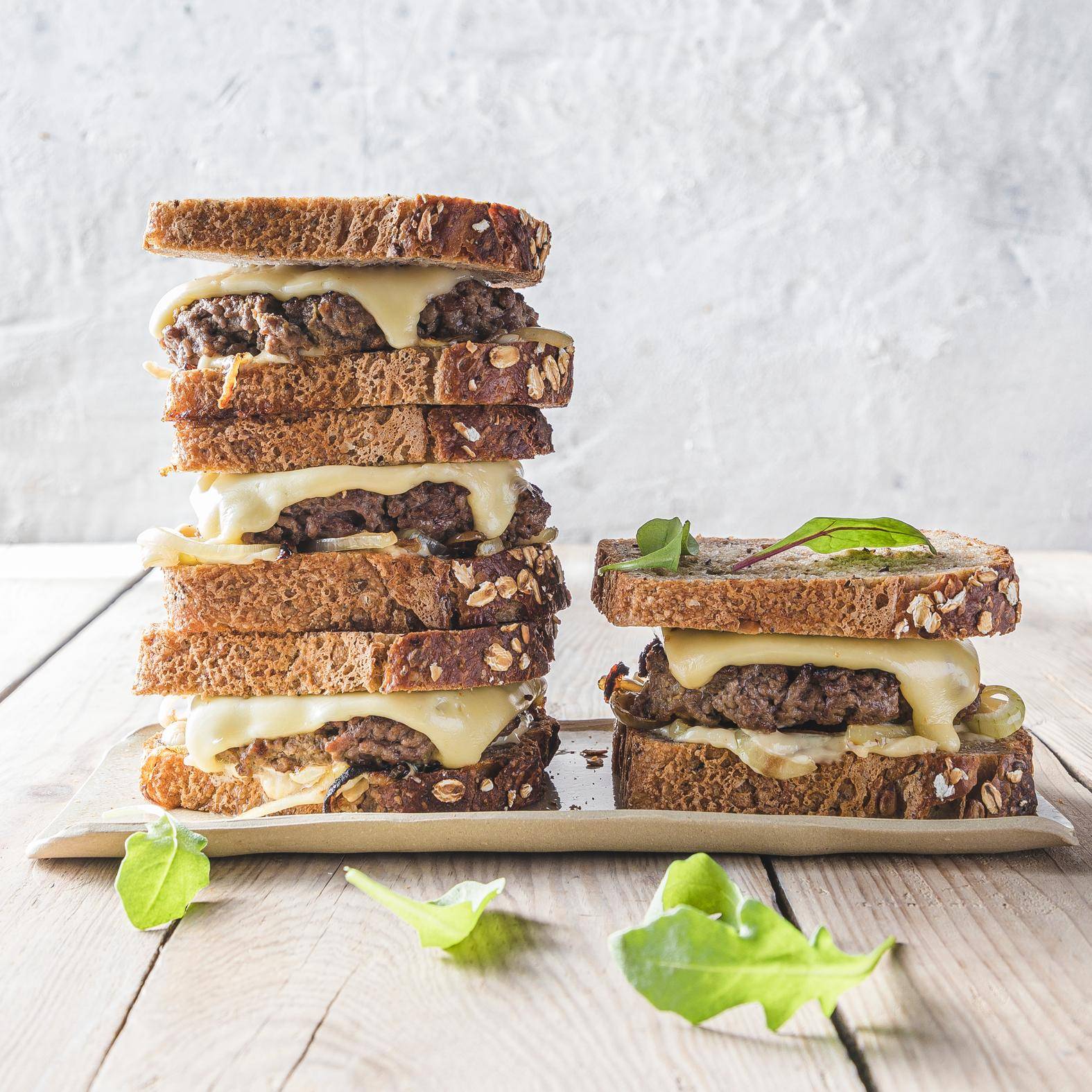Sandwich bœuf haché et fromage - Recette Poêles et Casseroles | Tefal